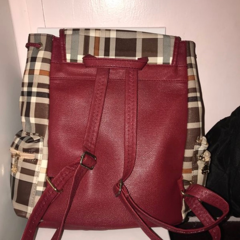 Backpack - Picture 2 of 2